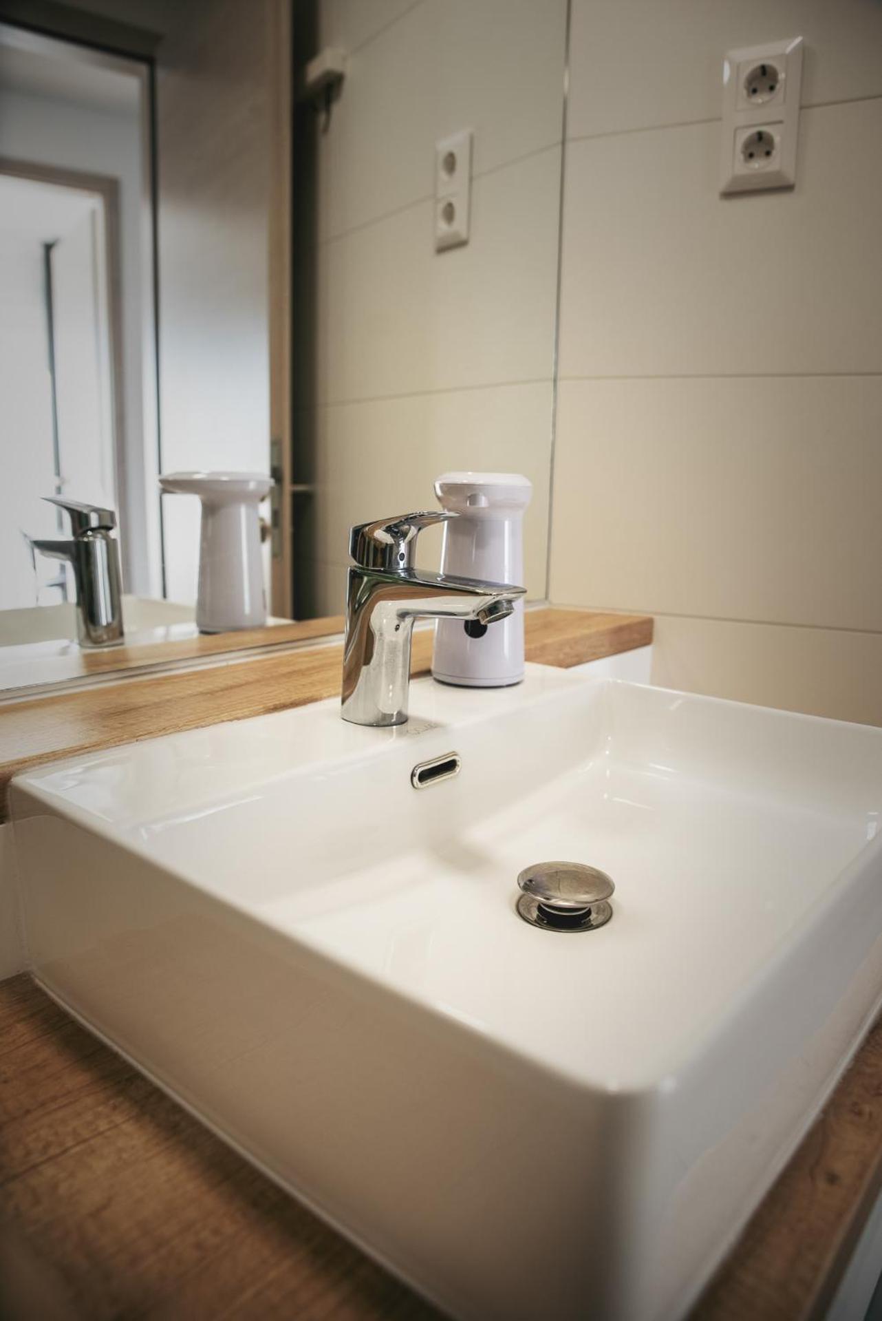 Nadas Apartman Szegedin Exterior foto